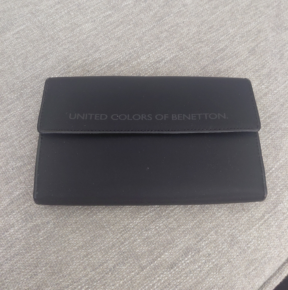United Colors of Benetton Elegant Black  Wallet